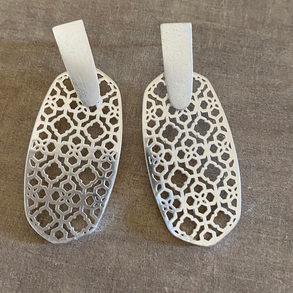 Kendra Scott Filligree Statement Earrings - Picture 1 of 4